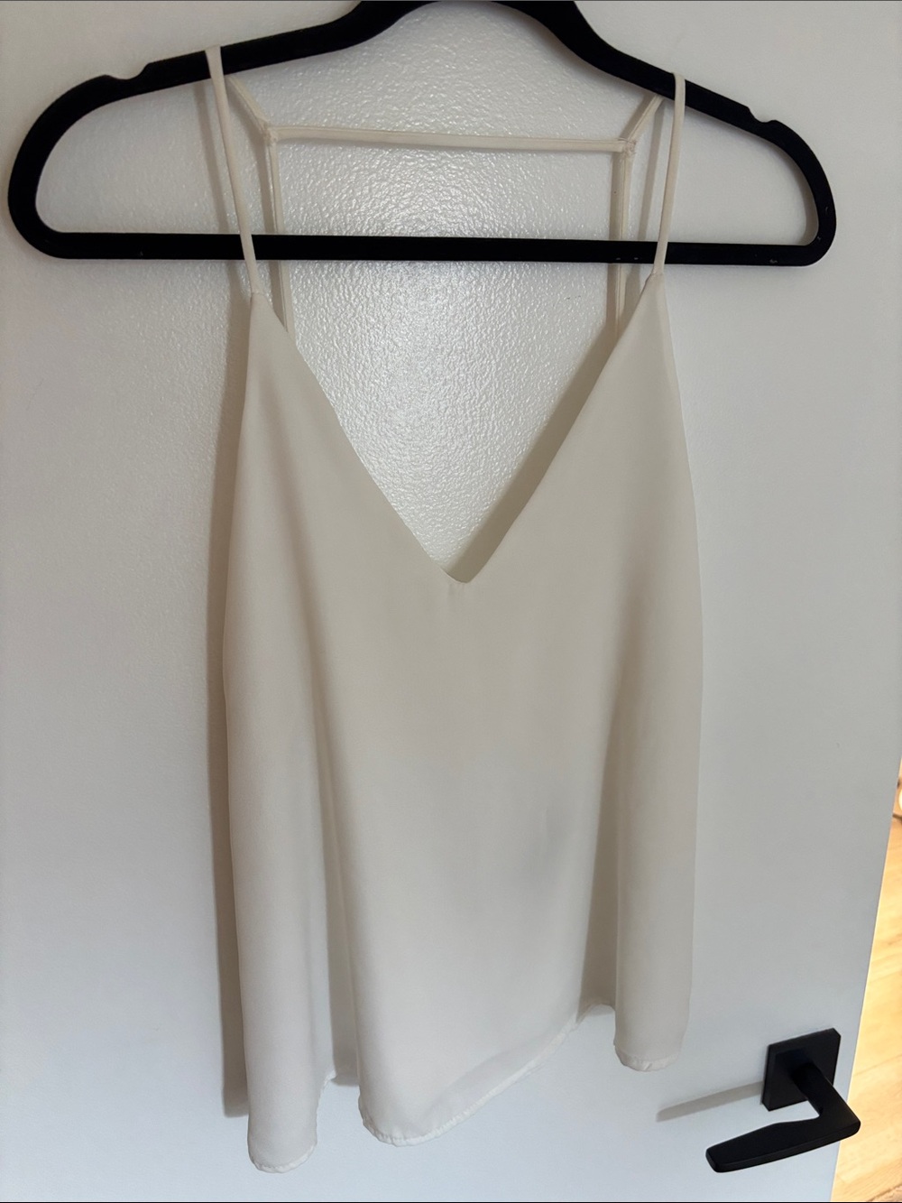 Sleeveless V-Neck White Open-Back Cami Top